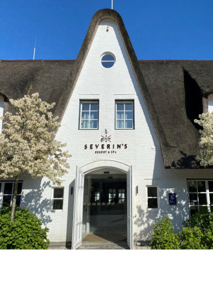 The Severin*s Resort & Spa Sylt entrance in spring | Offer 5 = 4